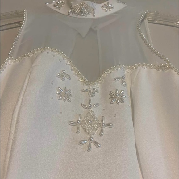 Wedding dress and jacket - Picture 3 of 8